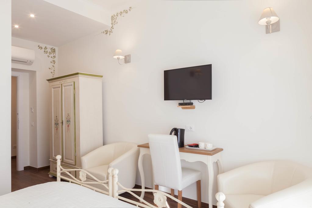 Donna Margherita Rome Suite & Rooms Экстерьер фото