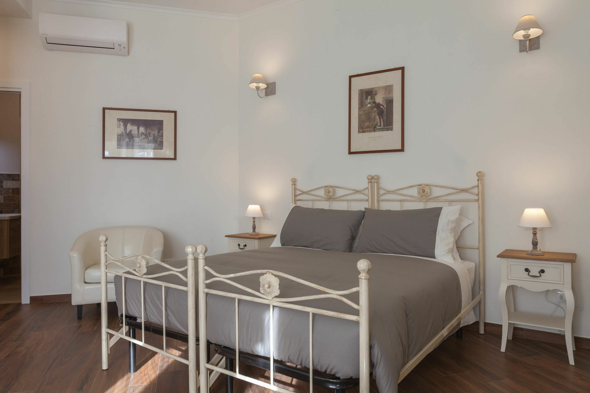 Donna Margherita Rome Suite & Rooms Экстерьер фото